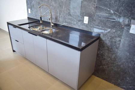 Casa de condomínio para alugar com 165m², 4 quartos e 4 vagasCozinha - Armários