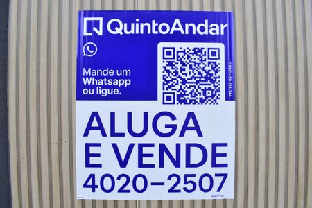 Casa de condomínio para alugar com 165m², 4 quartos e 4 vagasFachada