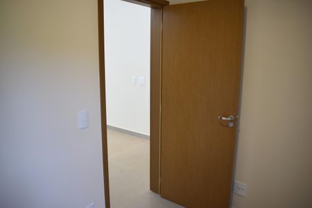 Casa de condomínio para alugar com 165m², 4 quartos e 4 vagasQuarto 1