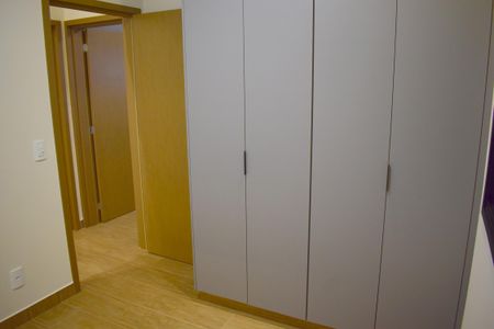 Casa de condomínio para alugar com 165m², 4 quartos e 4 vagasSuíte 1