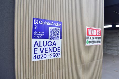 Casa de condomínio para alugar com 165m², 4 quartos e 4 vagasFachada