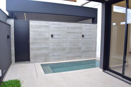 Casa de condomínio para alugar com 165m², 4 quartos e 4 vagasPiscina