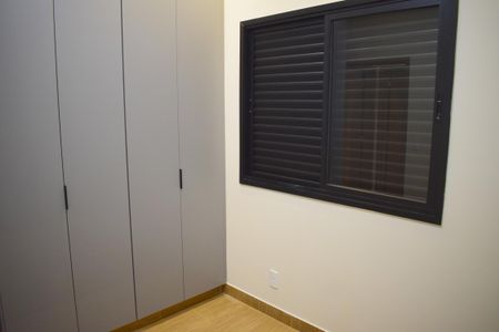 Casa de condomínio para alugar com 165m², 4 quartos e 4 vagasSuíte 1