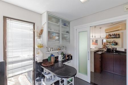 Apartamento para alugar com 250m², 3 quartos e 4 vagasCozinha