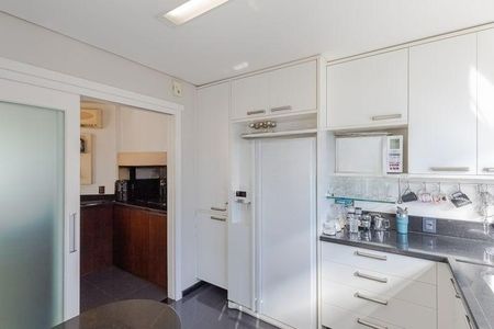 Apartamento para alugar com 250m², 3 quartos e 4 vagasCozinha