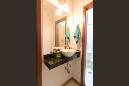 Casa à venda com 200m², 3 quartos e 2 vagas