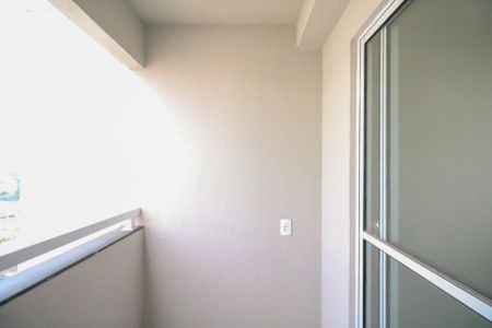 Apartamento à venda com 41m², 2 quartos e 1 vaga Apartamento à venda com 41m², 2 quartos e 1 vagaVaranda e área de Serviço