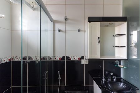 Casa à venda com 174m², 3 quartos e 1 vagaBanheiro da Suíte