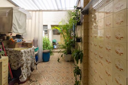 Casa à venda com 174m², 3 quartos e 1 vagaÁrea de serviço - Quintal 