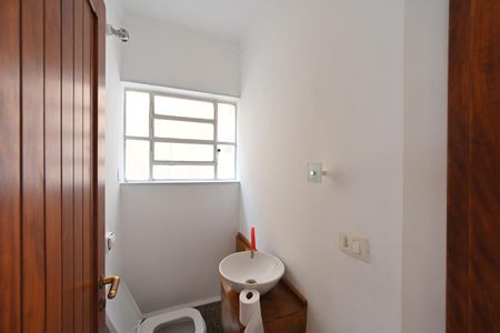 Casa para alugar com 290m², 3 quartos e 3 vagas Casa para alugar com 290m², 3 quartos e 3 vagasLavabo