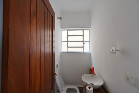 Casa para alugar com 290m², 3 quartos e 3 vagas Casa para alugar com 290m², 3 quartos e 3 vagasLavabo