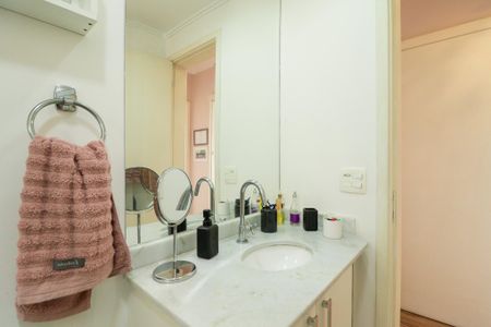 Apartamento para alugar com 78m², 3 quartos e 2 vagas Apartamento para alugar com 78m², 3 quartos e 2 vagasBanheiro Social