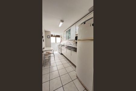 Cozinha de apartamento para alugar com 2 quartos, 80m² em Petrópolis, Porto Alegre