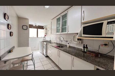 Cozinha de apartamento para alugar com 2 quartos, 80m² em Petrópolis, Porto Alegre