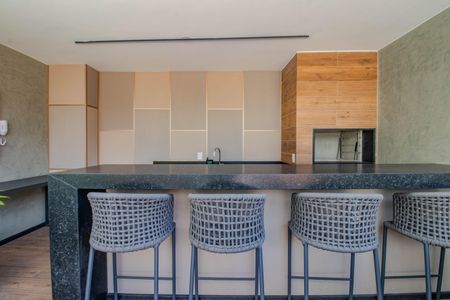 Apartamento para alugar com 69m², 2 quartos e 1 vagaÁrea comum - Churrasqueira