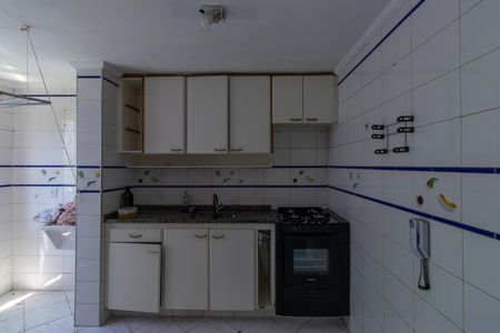 Apartamento para alugar com 55m², 2 quartos e 1 vaga Apartamento para alugar com 55m², 2 quartos e 1 vagaCozinha - Armários