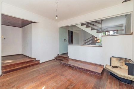 Casa para alugar com 168m², 3 quartos e 2 vagasSala