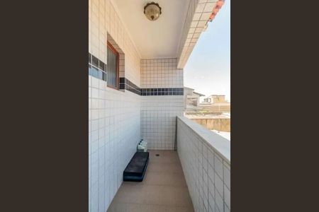 Casa para alugar com 168m², 3 quartos e 2 vagasBanheiro