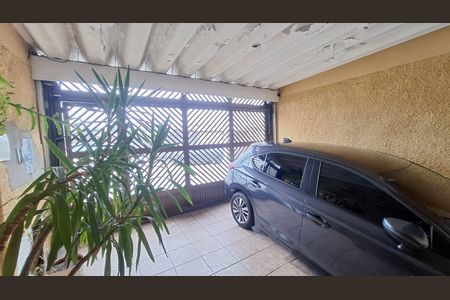 Casa à venda com 180m², 3 quartos e 2 vagasÁrea externa
