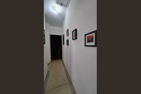 Casa à venda com 180m², 3 quartos e 2 vagasQuarto