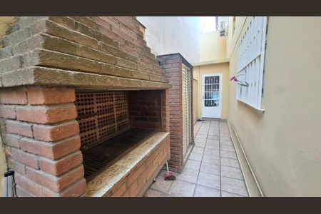 Casa à venda com 180m², 3 quartos e 2 vagasÁrea externa