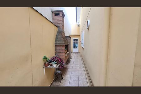 Casa à venda com 180m², 3 quartos e 2 vagasÁrea externa