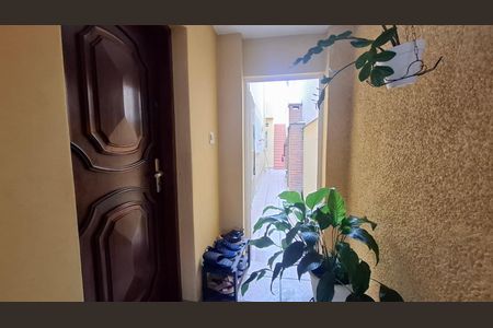 Casa à venda com 180m², 3 quartos e 2 vagasÁrea externa
