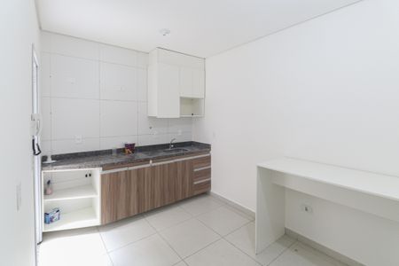 Sala/Cozinha de apartamento para alugar com 1 quarto, 42m² em Vila Constança, São Paulo