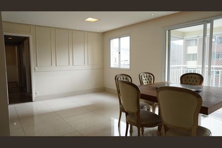 Apartamento à venda com 115m², 3 quartos e 2 vagasSala