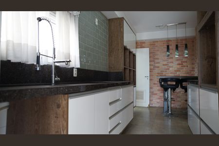 Apartamento à venda com 115m², 3 quartos e 2 vagasCozinha