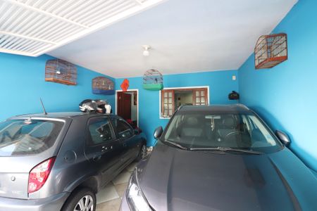 Casa à venda com 83m², 3 quartos e 2 vagasGaragem