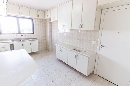 Apartamento à venda com 102m², 3 quartos e 1 vagaCozinha