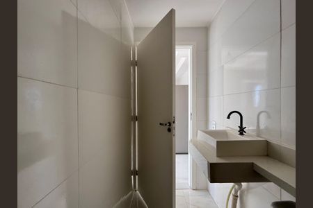 Apartamento para alugar com 35m², 2 quartos e sem vaga Apartamento para alugar com 35m², 2 quartos e sem vagaBanheiro