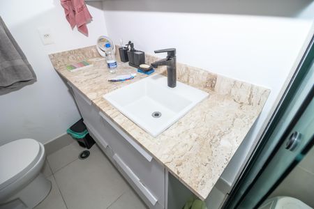 Apartamento à venda com 119m², 3 quartos e 2 vagas Apartamento à venda com 119m², 3 quartos e 2 vagasBanheiro da Suíte 1