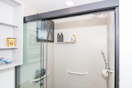 Apartamento à venda com 119m², 3 quartos e 2 vagas Apartamento à venda com 119m², 3 quartos e 2 vagasBanheiro da Suíte 1