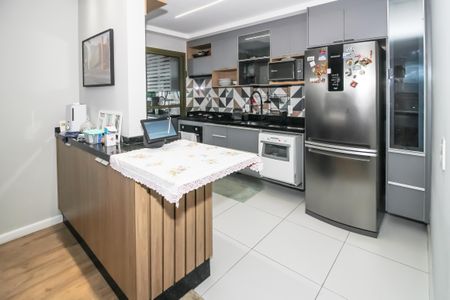 Apartamento à venda com 119m², 3 quartos e 2 vagas Apartamento à venda com 119m², 3 quartos e 2 vagasCozinha