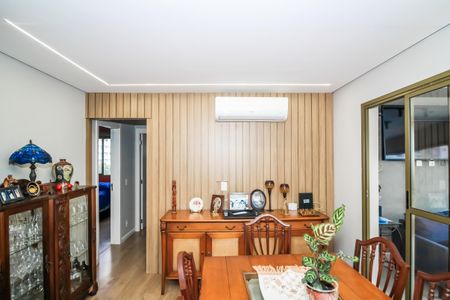 Apartamento à venda com 119m², 3 quartos e 2 vagas Apartamento à venda com 119m², 3 quartos e 2 vagasSala