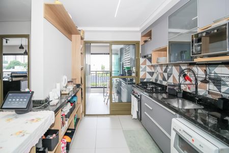 Apartamento à venda com 119m², 3 quartos e 2 vagas Apartamento à venda com 119m², 3 quartos e 2 vagasCozinha