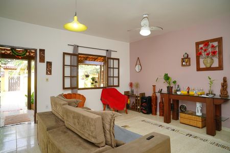 Casa para alugar com 110m², 3 quartos e 4 vagasSala