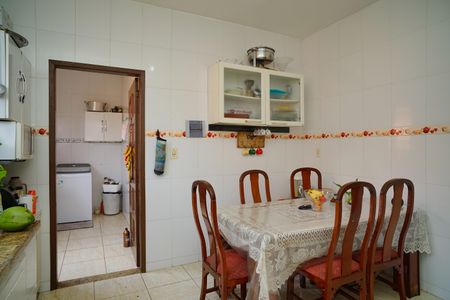 Casa para alugar com 110m², 3 quartos e 4 vagasCozinha