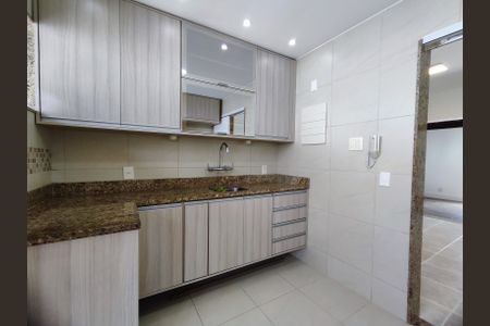 Apartamento para alugar com 90m², 2 quartos e 2 vagas Apartamento para alugar com 90m², 2 quartos e 2 vagasCozinha