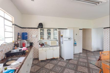 Casa à venda com 413m², 2 quartos e 4 vagasCozinha
