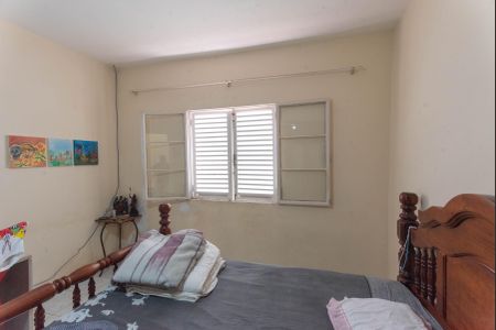 Casa à venda com 413m², 2 quartos e 4 vagasQuarto 2