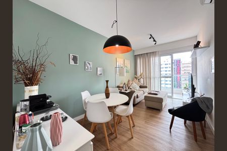 Sala de apartamento para alugar com 2 quartos, 63m² em Vila Olímpia, São Paulo