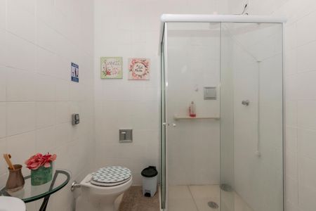 Casa à venda com 140m², 3 quartos e 4 vagasBanheiro