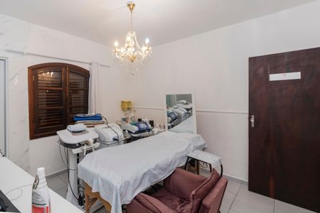 Casa à venda com 140m², 3 quartos e 4 vagasSuíte