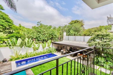 Casa de condomínio à venda com 350m², 4 quartos e 4 vagas