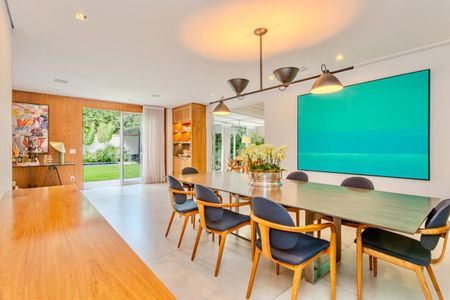 Casa de condomínio à venda com 350m², 4 quartos e 4 vagas