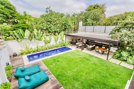 Casa de condomínio à venda com 350m², 4 quartos e 4 vagas