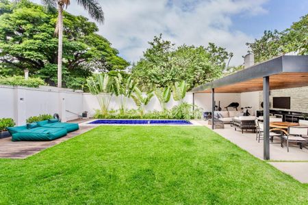 Casa de condomínio à venda com 350m², 4 quartos e 4 vagas